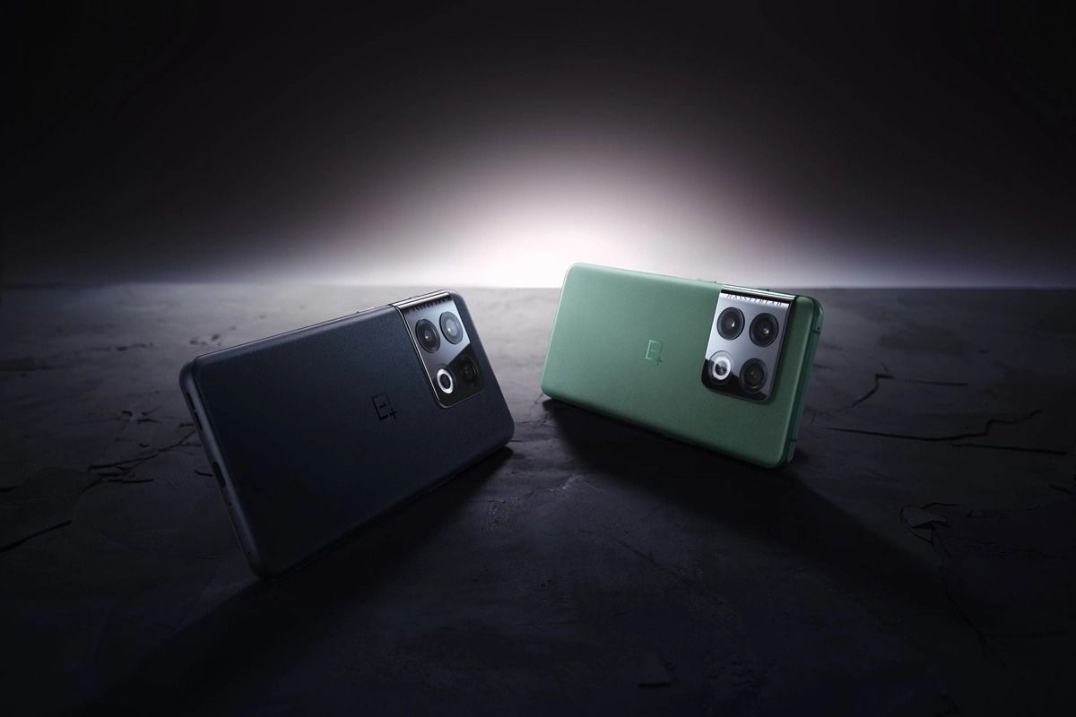 وان‌پلاس ۱۰ پرو با OxygenOS 12.1 و تراشه اسنپدراگون ۸ نسل یک برای بازارهای جهانی معرفی شد
